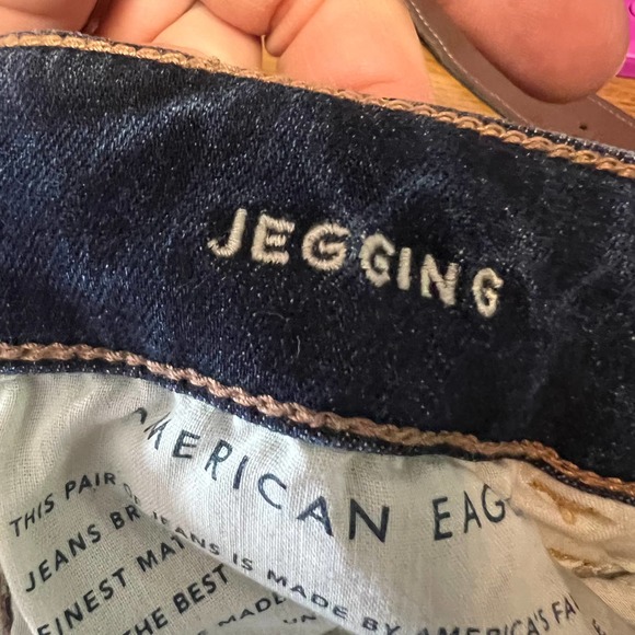 American Eagle Jeggings Dark Wash Distressed Fringe Cuff Hem Women's 8 R - Picture 3 of 10